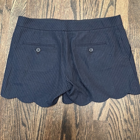 Club Monaco Scalloped Navy Shorts - Picture 3 of 3